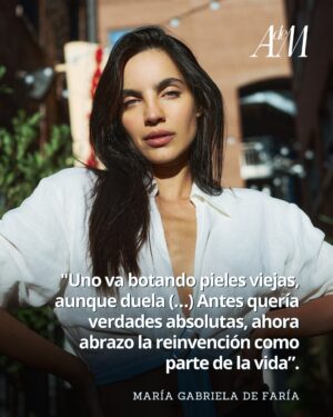 María Gabriela de Faría Instagram - La segunda edición impresa de Asuntos de Mujeres ya está aquí. Emoción total 🫶🏻
Y esta vez, en nuestra portada resalta la fuerza, el talento y la sensibilidad de María Gabriela de Faria @thefaria (😮💨♥️), actriz venezolana que brilla por donde se pasa y que, desde muy niña, nos ha hecho sentir muy orgullosas.
María Gabriela nos recuerda que la actuación también puede ser un acto de valentía, de autenticidad y de compromiso con las causas que importan.
Pero esta edición no se queda solo en una portada inolvidable, adentro encontrarán artículos escritos desde la honestidad y la reflexión, temas que tocan de cerca la vida de todas nosotras, y la participación de colaboradoras/es increíbles, que suman sus miradas y experiencias.
Cada página de esta nueva edición es una invitación a reconocernos, inspirarnos y a seguir construyendo juntas, mujeres.
Esta revista es para ustedes, pero sobre todo, es con ustedes ♥️.
📍Léenos en asuntosdemujeres.com
Todas las fotos son de nuestro favorito: @henrycuicas 🖤