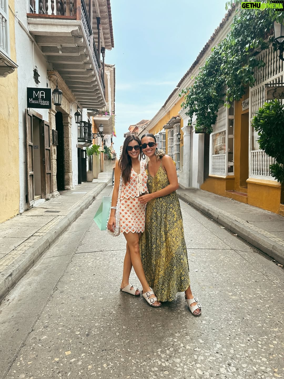 María González Roesch - 3 Likes - ⛱️🦀🐚 Ni el tiempo, vuelve, ni la vida repite, sé feliz.