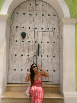María González Roesch Instagram - Cartagena vibes 🦀 y un pedacito de Costa Rica viajando conmigo hasta el Caribe colombiano 🌴
Legado costarricense vía @concepcionmiranda ♥️