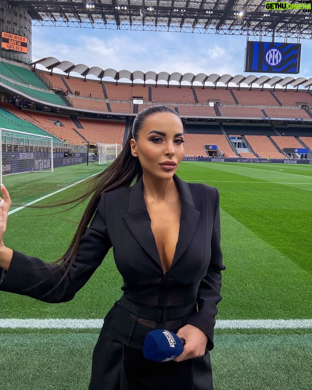 Maria Luisa Jacobelli - 110.2K Likes - Derby 🔥 Inter - Milan 
@sportmediaset 
@inter 
@acmilan