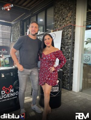 María Mercedes Pacheco Instagram - DIOS LOS CRÍA , PARRILLA FUTBOLERA LOS UNE! EL TEAM DE LOS SECRETOS @maximobanguera_mb1 @jklimo22 @marcosmondainiok UNOS CRACKS ⚽️ DOMINGOS 9:00 pm POR @diblutv Y #youtube