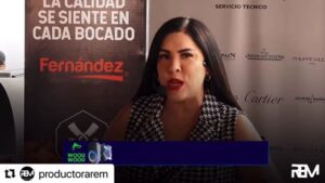 María Mercedes Pacheco Instagram - Polémica entrevista con el Ex Presidente de la República del Ecuador 🇪🇨 @productorarem y PARRILLA FUTBOLERA siempre marcando la diferencia! Los mejores invitados, polémicas e información van de la mano NOSOTROS SOLO PREGUNTAMOS … míranos por @diblutv #youtube