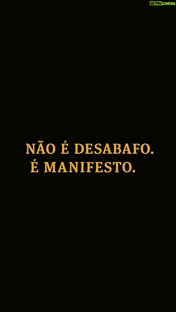 Maria Pinna - 14.4K Likes - M  O  R  A  L

do dia: ninguém tem MORAL!