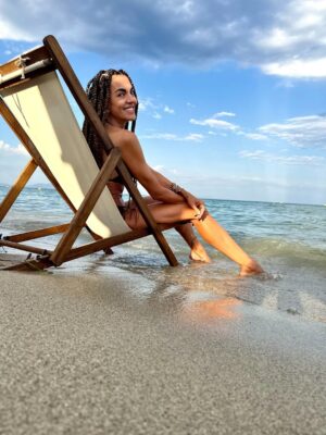 Maria Solomou Instagram - ΗΜΕΡΑ ΑΓΑΠΗΣ….
——————————————-
Χρόνια μας πολλά …..
Υγεία …..και ανθρωπιά και συμπόνια και ενσυναίσθηση …..
Και ότι καλό να πέσει πάνω μας……
————-
#παναγιτσα
#μαριαμαρακιμαριω