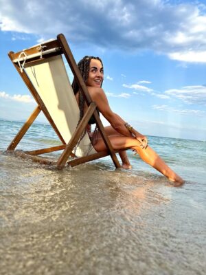 Maria Solomou Instagram - ΗΜΕΡΑ ΑΓΑΠΗΣ….
——————————————-
Χρόνια μας πολλά …..
Υγεία …..και ανθρωπιά και συμπόνια και ενσυναίσθηση …..
Και ότι καλό να πέσει πάνω μας……
————-
#παναγιτσα
#μαριαμαρακιμαριω