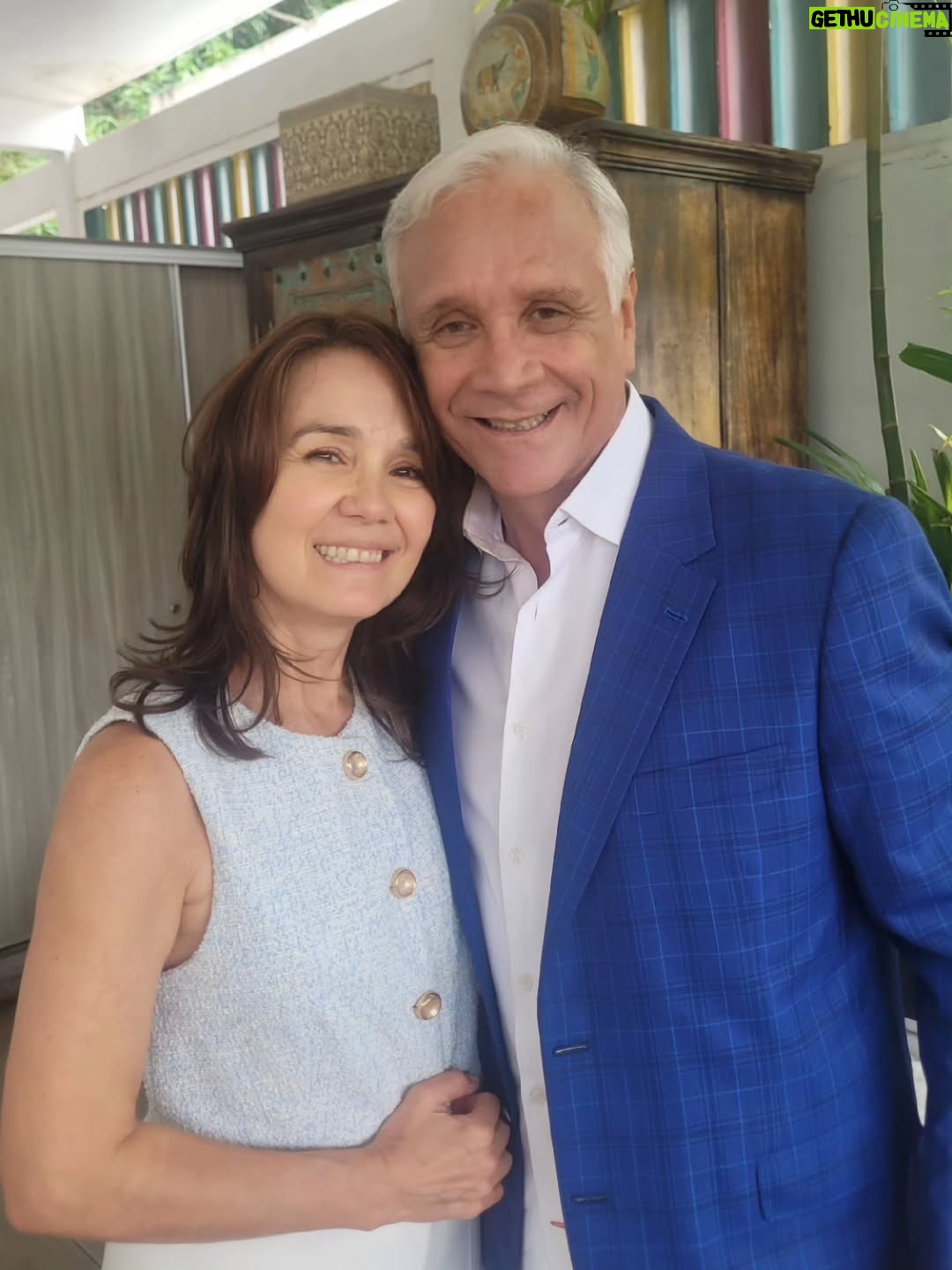 Marialejandra Martín - 7.7K Likes - Rodando @multiservicios.film de @alfredojanzola con mi bart @betancourtaroldo de la vida ☆☆☆☆☆🎬

¡No les llevo nada! ❤️