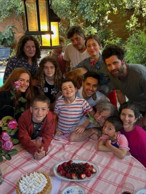 Mariana Di Girolamo Instagram - La semana pasada recibí treinta y cinco primaveras, gracias por el cariño y buenos deseos 🌷🎂💞🌻🎀