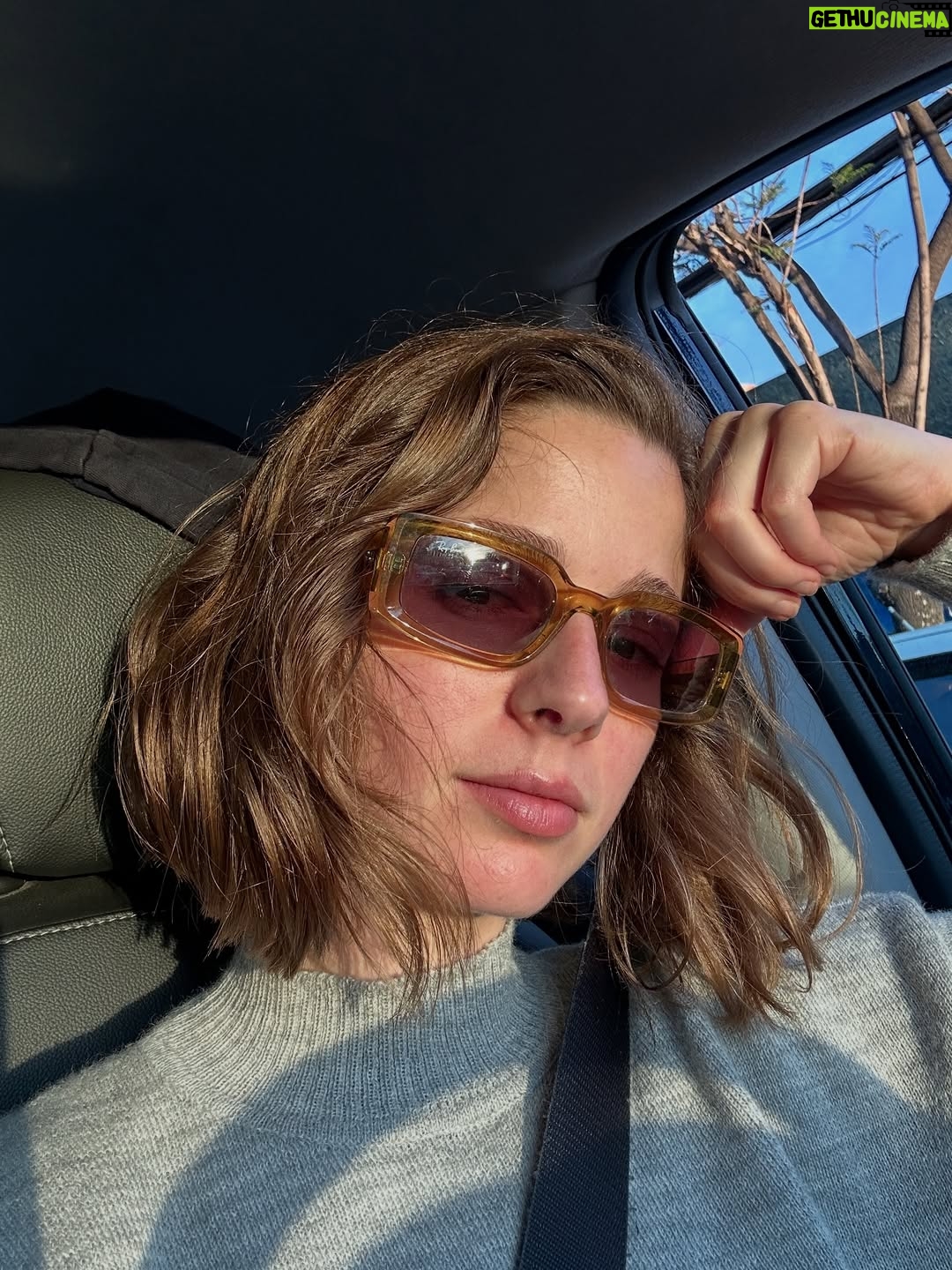 Mariana Di Girolamo - 20.3K Likes - La semana pasada recibí treinta y cinco primaveras, gracias por el cariño y buenos deseos 🌷🎂💞🌻🎀