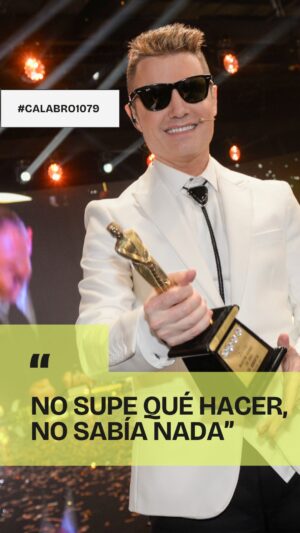 Marina Calabró Instagram - Santiago del Moro sobre su autoanuncio, del Martín Fierro de Oro: "La única terna que sabía era la primera, porque me explicaron la metodología. No supe qué hacer, dije 'lo voy a hacer como grité todos los premios'"
🟣 #Calabro1079 con @marinacalabro_ok y @gzaffora