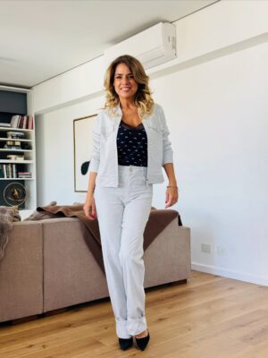 Marina Calabró Instagram - Look @kill.indumentaria ✨❤️
Accesorios: @lunagarzonaccesorios 💍
Maquillaje: @tali.by.tali 💋
Peinado: @olivero.makeup.ok 👩🏼‍🦱