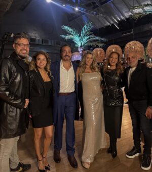 Marina Calabró Instagram - Felices de acompañar a @marengorocio y Eduardo en el #GenderRevel 🎉 Es niño!!! 👦 @iliana_calabro @rbarbano_ @luisalbertodestefano 🎊