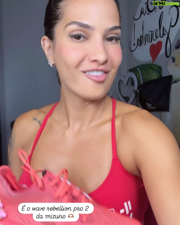 Marina Ferrari - 40.1K Likes - OLHA A CARA DE SOFRIDA, sou um meme! Hahaah Final de semana com RP batido, sexto lugar, muita adrenalina e diversão do jeitinho que amo! 🏃🏽‍♀️❤️ @agraassessoria fazendo parte dessa evolução!!