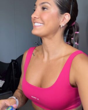 Marina Ferrari Instagram - OLHA A CARA DE SOFRIDA, sou um meme! Hahaah Final de semana com RP batido, sexto lugar, muita adrenalina e diversão do jeitinho que amo! 🏃🏽‍♀️❤️ @agraassessoria fazendo parte dessa evolução!!