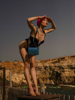 Marina Mazepa Instagram - Summer’s almost over, but I’m not done diving in 🤣☀️💦
.
@alina.safonova.photo
@nayanaluswimwear