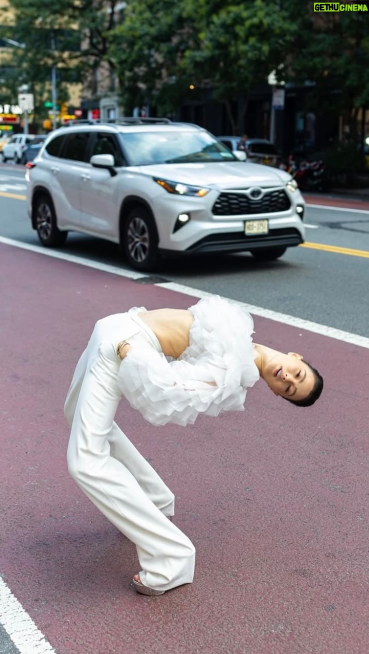 Marina Mazepa - 2.3K Likes - Behind The scenes is my favorite footage to watch!🤣 #nyfw #marinamazepa #fashionshoot 
.
@verawang 
@the_confessional_showroom_nyc 
@dianeallford 
@marcusgblassingame