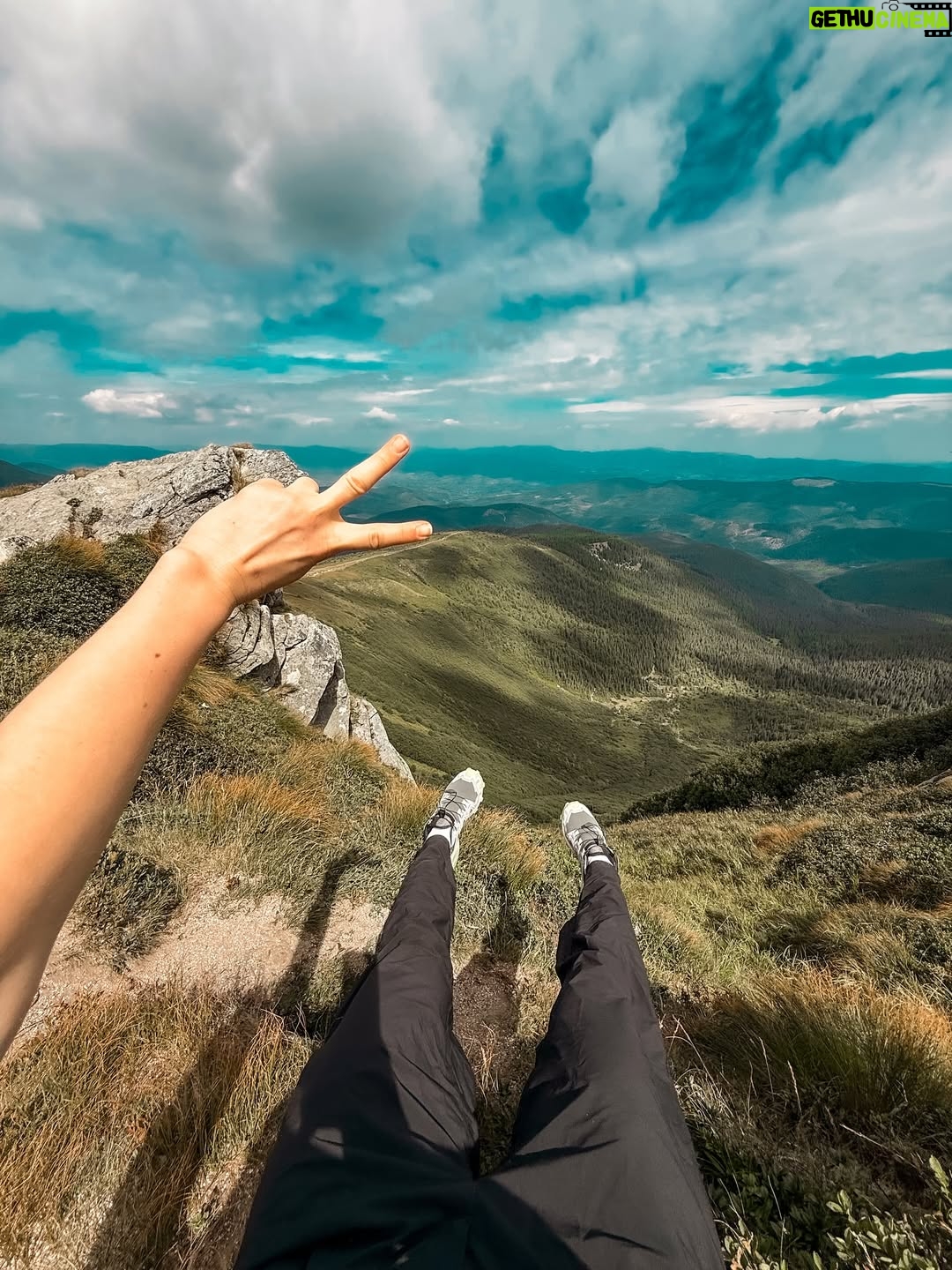 Marina Mazepa - 2.3K Likes - I conquered Hoverla — the highest mountain in Ukraine💙💛 Swipe!
.
Today’s climb up Hoverla taught me something big
- the last steps are always the hardest. Right before the top is where most people quit, but if you push just a little further you get the reward. That’s where you win. Keep going until the breakthrough!

#Говерла (2061 м) / #Hoverla #marinamazepa #ɴᴇᴠᴇʀɢɪᴠᴇᴜᴘ #ukrainiangirl #capathianmountains