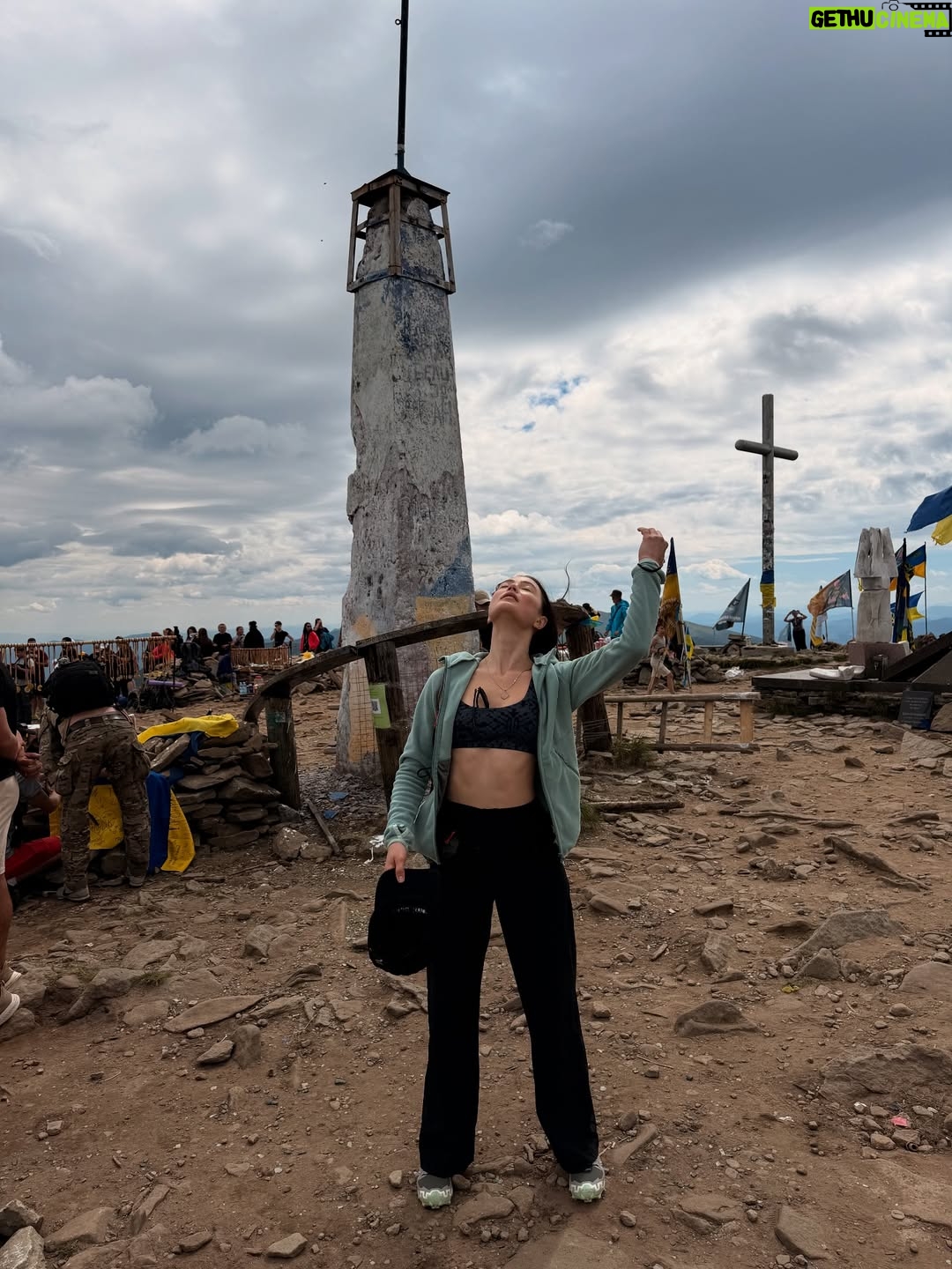 Marina Mazepa - 2.3K Likes - I conquered Hoverla — the highest mountain in Ukraine💙💛 Swipe!
.
Today’s climb up Hoverla taught me something big
- the last steps are always the hardest. Right before the top is where most people quit, but if you push just a little further you get the reward. That’s where you win. Keep going until the breakthrough!

#Говерла (2061 м) / #Hoverla #marinamazepa #ɴᴇᴠᴇʀɢɪᴠᴇᴜᴘ #ukrainiangirl #capathianmountains