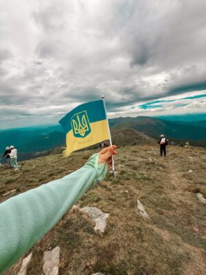 Marina Mazepa Instagram - I conquered Hoverla — the highest mountain in Ukraine💙💛 Swipe!
.
Today’s climb up Hoverla taught me something big
- the last steps are always the hardest. Right before the top is where most people quit, but if you push just a little further you get the reward. That’s where you win. Keep going until the breakthrough!
#Говерла (2061 м) / #Hoverla #marinamazepa #ɴᴇᴠᴇʀɢɪᴠᴇᴜᴘ #ukrainiangirl #capathianmountains