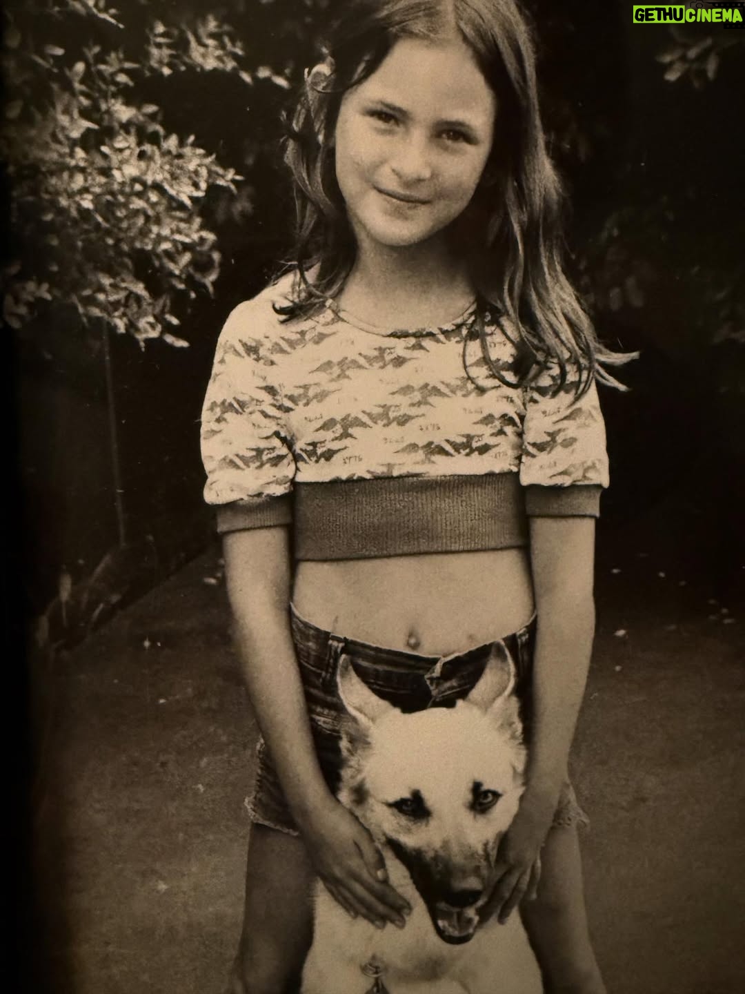 Marlee Matlin - 8.6K Likes - Can’t believe it is my 60th birthday today. Time truly flies. Happy birthday to all my fellow August 24th(ers). 🎂💜 #5and#9yearsold #solothedog #chicago
