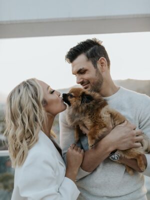 Mary Fitzgerald Instagram - So much love for these two!  Just feeling grateful today ❤️ 🥰

Comment to say what you are feeling grateful for! 😇