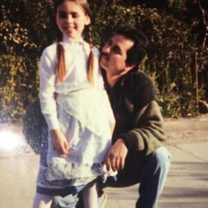 Maura Rivera Instagram - Es muy difícil para mí crear este post pero él fue mi papá quien me dio la vida y de quien estaré eternamente agradecida por eso 🙏🏼
Partió de una manera abrupta e injusta 😔
No tuvimos una relación fácil ,marcada con altos y bajos se que nadie te enseñó a ser papá pero te perdono y te perdoné viejo , sin rencores !!!! 
Que tu alma se eleve y descanses en paz 🕊️ 

Buen viaje a la eternidad!! Hicimos lo posible y me quedo con los mejores recuerdos  por siempre en mi mente y en mi corazón 🤍🙏🏼 

Gracias por cada mensaje, palabra y respeto.
