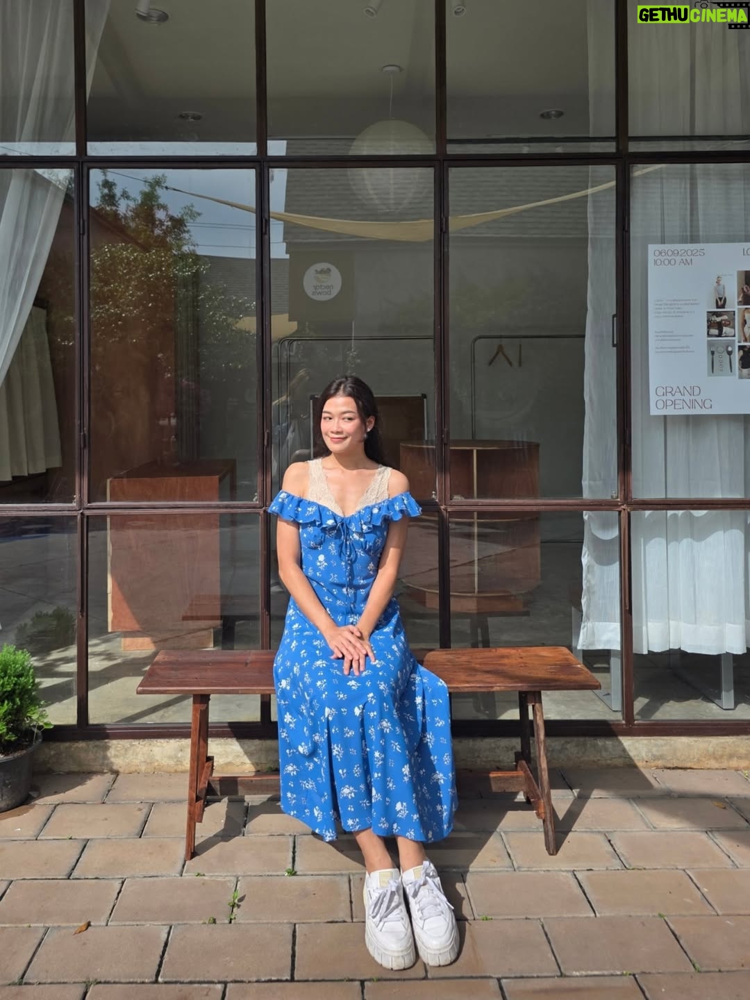 May Toe Khine - 4.4K Likes - Just me and my fits 🤍🌼

#MayToeKhine