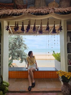 May Toe Khine Instagram - Just me and my fits š¤š¼
#MayToeKhine