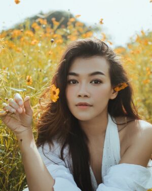 May Toe Khine Instagram - Woman of earth. š¼š¤
#MayToeKhine