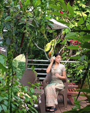 May Toe Khine Instagram - Rainy days. š§
#MayToeKhine