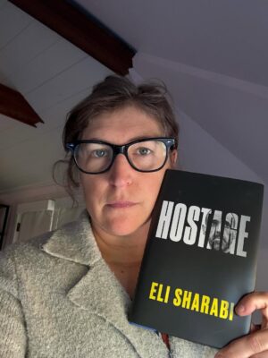 Mayim Bialik Instagram - In case you are confused about the difference between a hostage and a prisoner, please read Eli Sharabi’s book HOSTAGE about the 491 days that he was held and tortured by Hamas. And if you are afraid to read it because you think it will be too much for you to handle, all the more reason to read his story of survival, heroism, and his unflinching belief in the beauty of his life. @eli_sharabi7