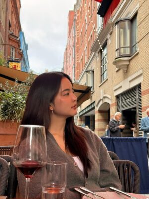 Maylada Susri Instagram - Time for afternoon wine ~