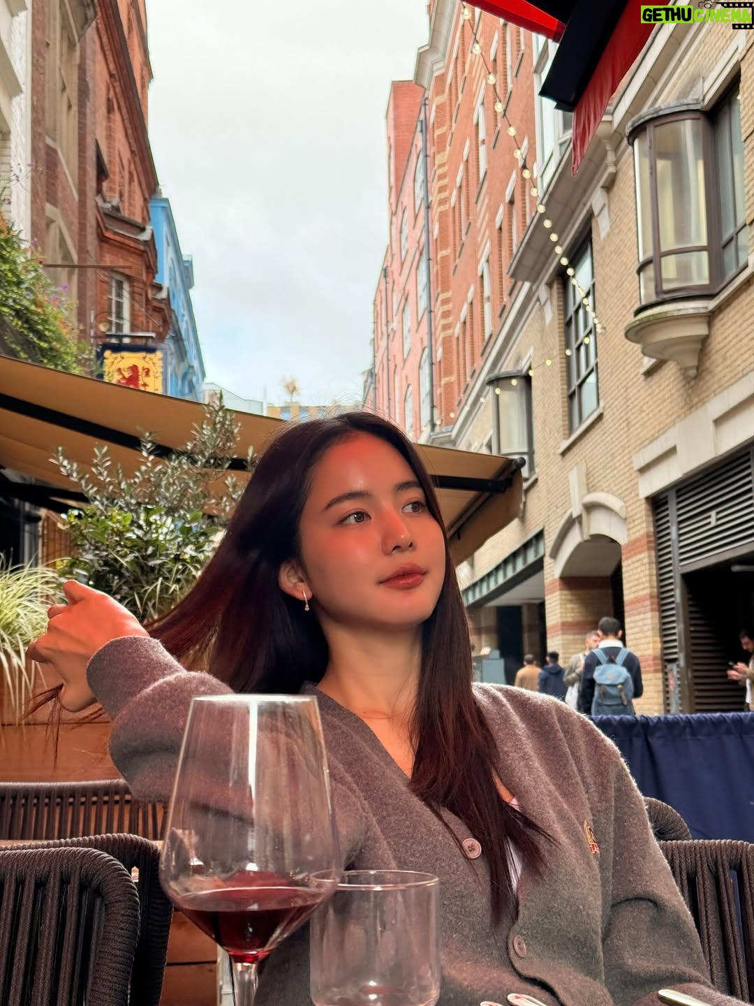 Maylada Susri - 517K Likes - Time for afternoon wine ~