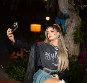 Mayra Goñi Instagram - Para las que saben lo difícil que es encontrar un amor de verdad ❤️🩹 #comingsoon