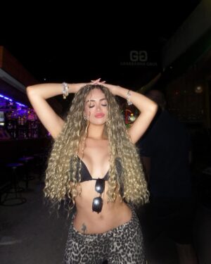 Mayra Goñi Instagram - Tu trío favorito 🦋