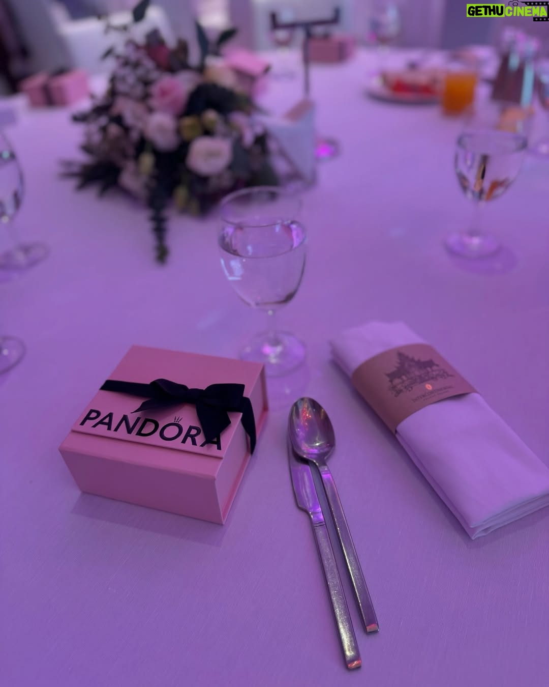 Mayra Goñi - 42.5K Likes - PANDORA’S JEWELRY SHOW 💖 @theofficialpandora 
 
#FromThailandWithLove #PandoraSquad24 #PandoraTakesThailand #Pandora