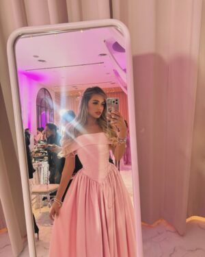 Mayra Goñi Instagram - PANDORA’S JEWELRY SHOW 💖 @theofficialpandora
#FromThailandWithLove #PandoraSquad24 #PandoraTakesThailand #Pandora