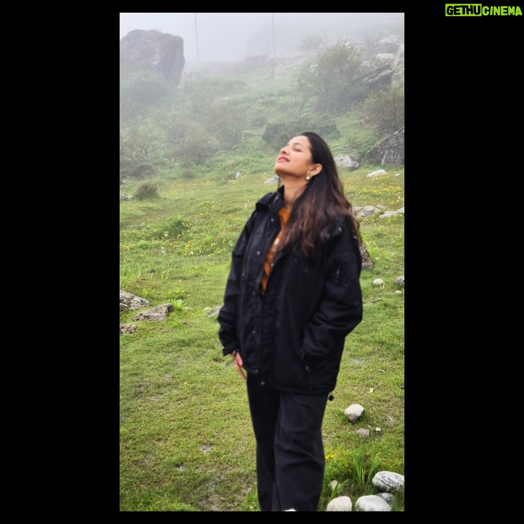Mayuri Wagh - 1.7K Likes - Where the mountains meet the sky, my heart finds peace…❣️🧿
.
.
.
#peace #mountains #adventure #happyplace #love #life #travel #solo #happylife #happyface #happysoul #mayuriwagh #marathiactress