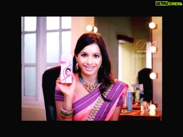 Mayuri Wagh - 2.2K Likes - Throwback Thursday❣️...
.
.
.
#throwbackthursday #fair&lovely #tvc #oldone #8yearsold #actorslife #mayuriwagh #marathiactress