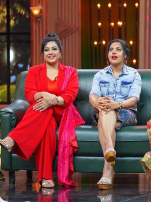 Meena Instagram - Expressions louder than words🤭
@simranrishibagga @maheswari_actress @iamjaggubhai_ 
.
.
Outfit @anushkajethwanicouture 

#meena #interview #instagram #viral