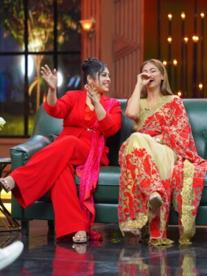 Meena Instagram - Expressions louder than words🤭
@simranrishibagga @maheswari_actress @iamjaggubhai_ 
.
.
Outfit @anushkajethwanicouture 

#meena #interview #instagram #viral