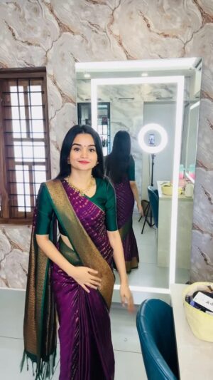Meenakshi Anoop Instagram - Ellarum asking for a GRWM nna pinne nammak cheythekkaa 👀😘
Beautiful saree from @trendseverydaydesigns
Stunning jewellery collection @trendseverydayofficial 😘