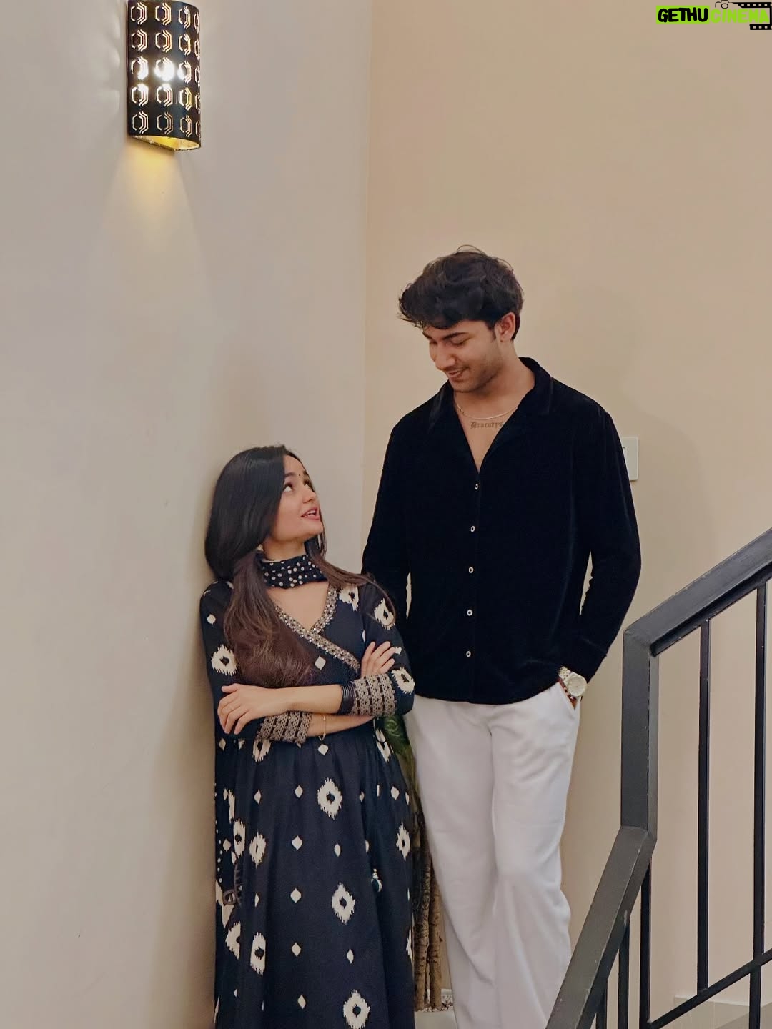 Meenakshi Anoop - 71.8K Likes - It’s your birthday! The one and only brother who’s my protector, and sometimes my biggest headache But honestly, I’m super lucky to have you by my side (even when you annoy me 24/7 )
Happy Birthday to my jithukuttan and my unofficial black cat 🐒