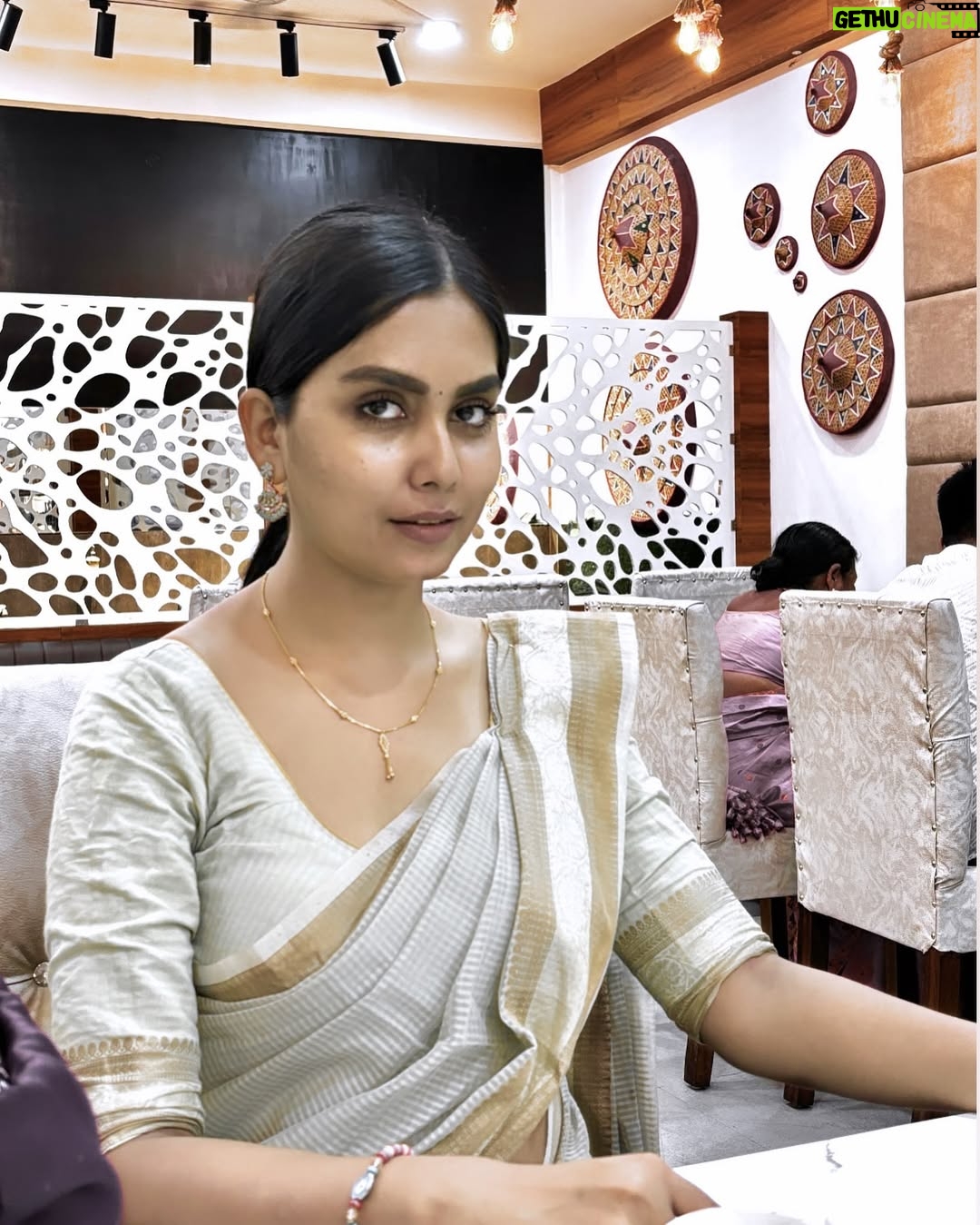 Meenakshi Borah - 25.2K Likes - Thank u Universe for everything…🧿❤️
.
.
.
.
#spreadlove #spreadpositivity #888 #explore #haankihaan