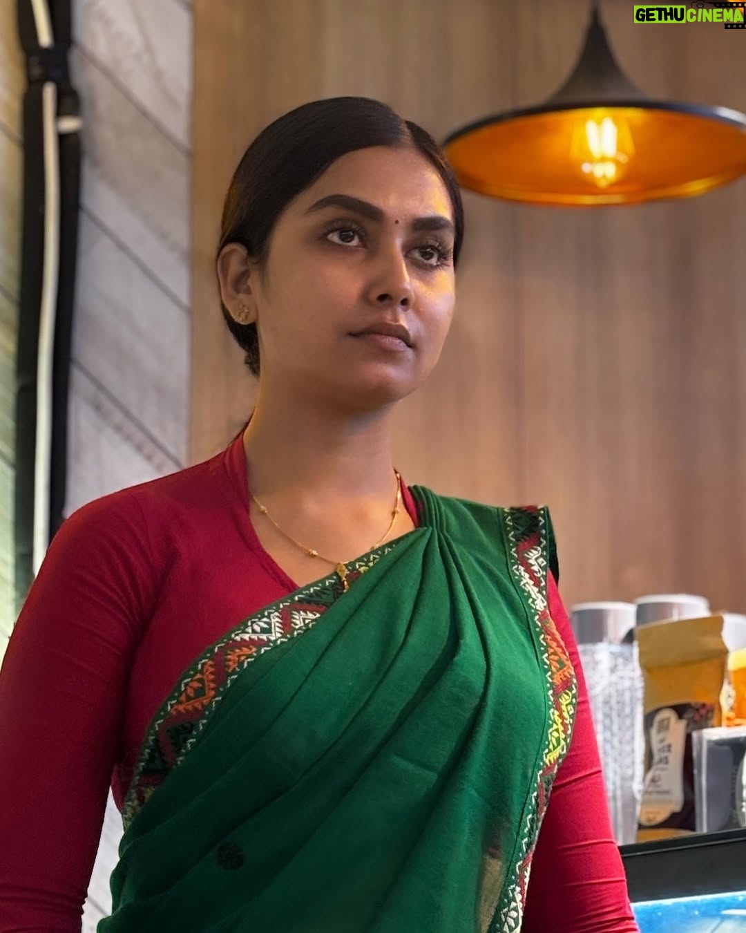 Meenakshi Borah - 10.1K Likes - উন্মনা মন মোৰ নিয়ে উৰুৱাই…🌸❤️🧿