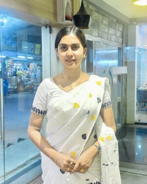 Meenakshi Borah Instagram - 🌻💛🧿