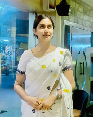 Meenakshi Borah Instagram - 🌻💛🧿