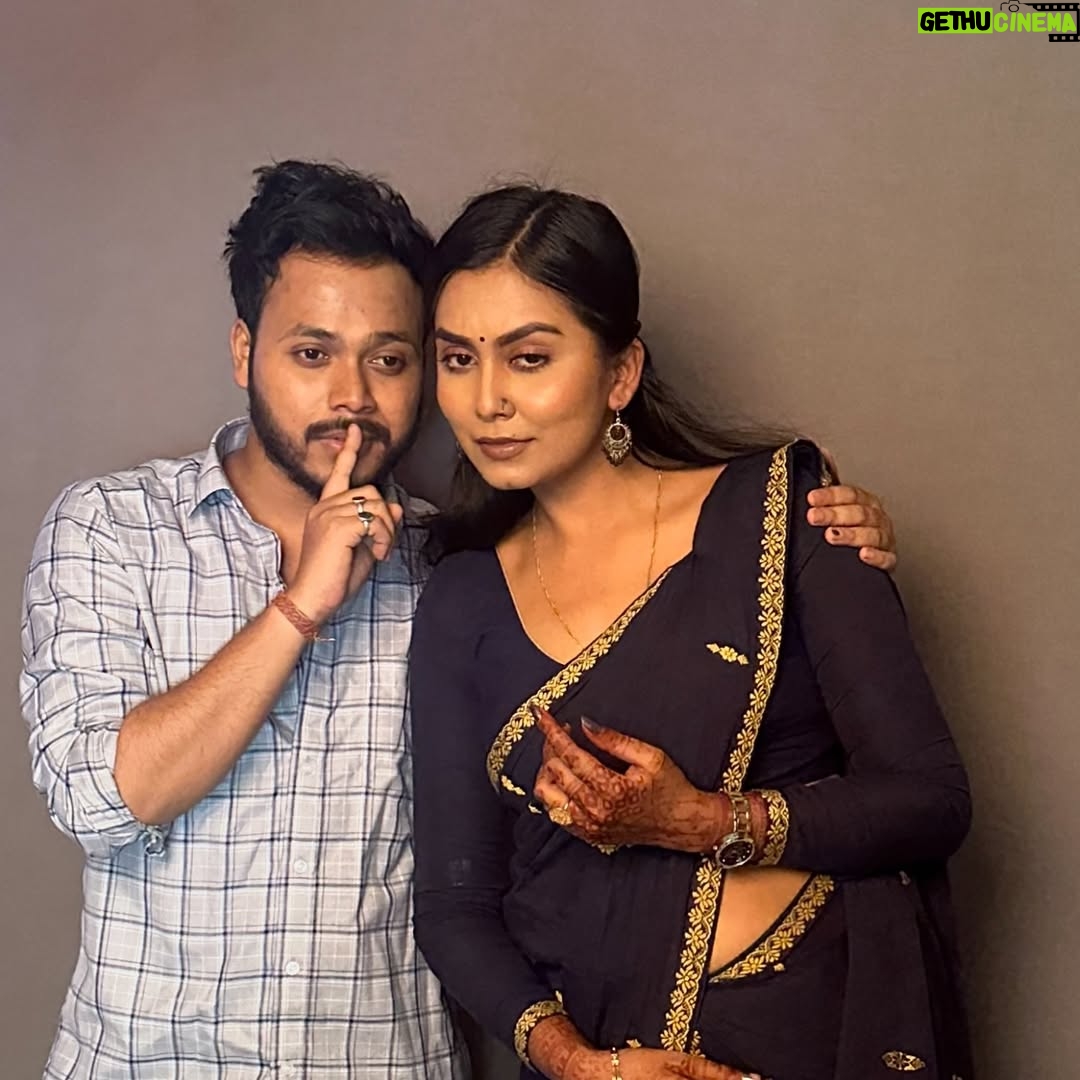 Meenakshi Borah - 13.5K Likes - Snapshots from the set…caught some amazing moments during our web series shoot…”Chupa-Chupi”…❤️🧿