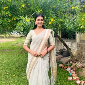 Meenakshi Borah Instagram - Saree❤️
🧿
.
.
.
.
.
.
.
.
.
#spredlove #spreadpositivity #888 #explore #haankihaan