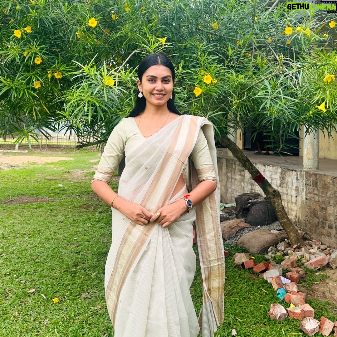 Meenakshi Borah - 10K Likes - Saree❤️
🧿
.
.
.
.
.
.
.
.
.
#spredlove #spreadpositivity #888 #explore #haankihaan