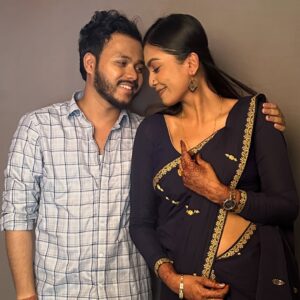 Meenakshi Borah Instagram - Snapshots from the set…caught some amazing moments during our web series shoot…”Chupa-Chupi”…❤️🧿